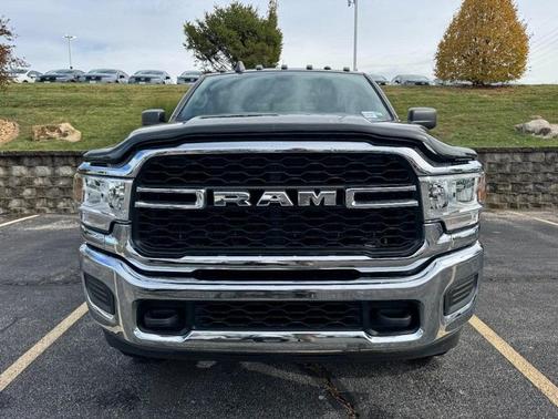 2021 RAM 2500 Tradesman Crew Cab 4x4 6'4' Box