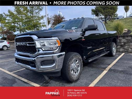2021 RAM 2500 Tradesman Crew Cab 4x4 6'4' Box