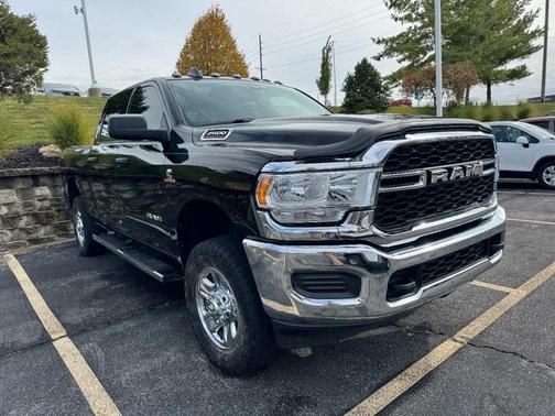 2021 RAM 2500 Tradesman Crew Cab 4x4 6'4' Box