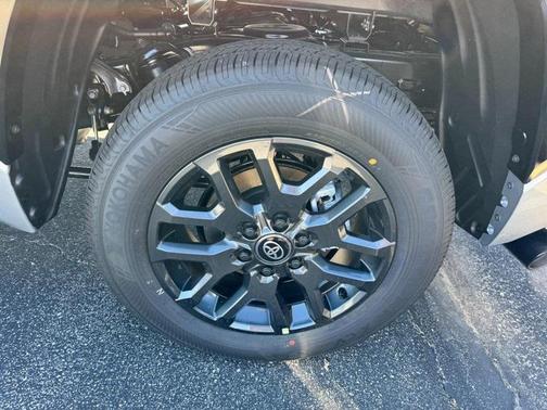 2026 Toyota Tundra Hybrid Platinum