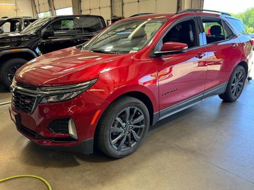 Radiant Red Tintcoat 2023 Chevrolet Equinox FWD RS