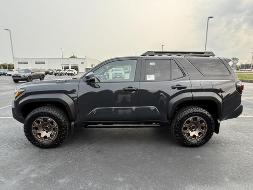 2025 Toyota 4Runner Hybrid Trailhunter