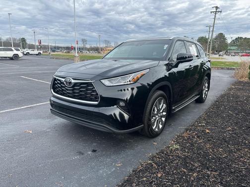 2025 Toyota Highlander Limited