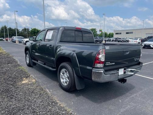 Photo 5 of 31 of 2009 Toyota Tacoma PreRunner Double Cab