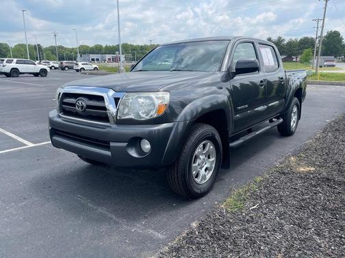 Photo 4 of 31 of 2009 Toyota Tacoma PreRunner Double Cab