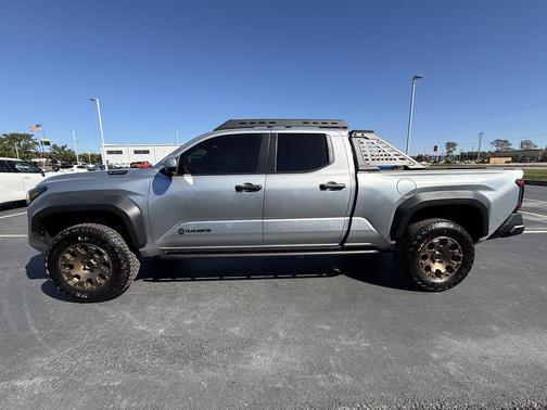 2025 Toyota Tacoma Hybrid Trailhunter