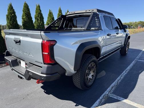 2025 Toyota Tacoma Hybrid Trailhunter