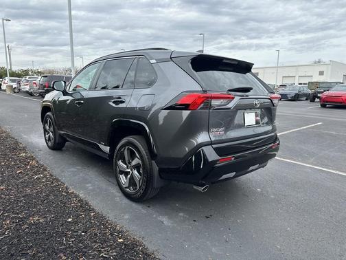 2025 Toyota RAV4 Hybrid SE