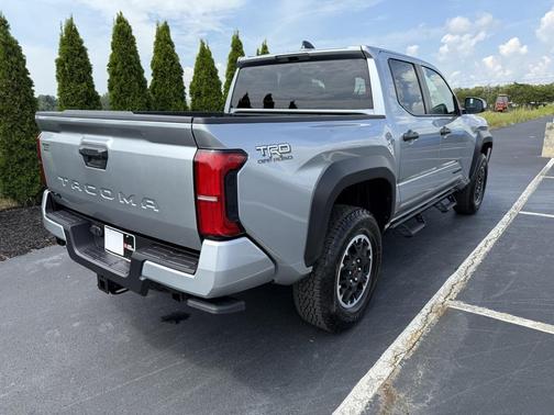2025 Toyota Tacoma TRD Off-Road