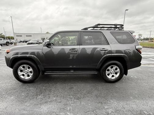 2021 Toyota 4Runner SR5