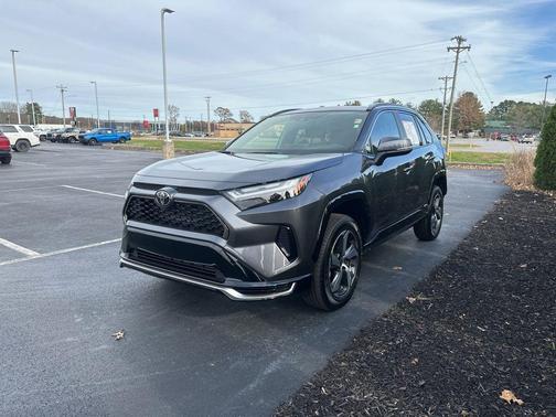 2025 Toyota RAV4 Hybrid SE