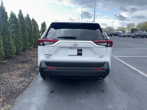 2025 Toyota RAV4 Hybrid XLE