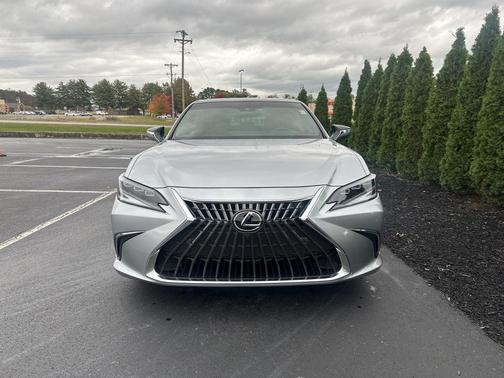 2025 Lexus ES 350 Ultra Luxury