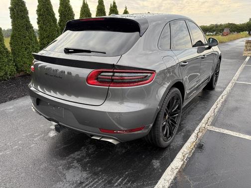 2015 Porsche Macan Turbo