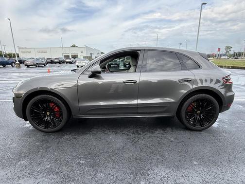 2015 Porsche Macan Turbo