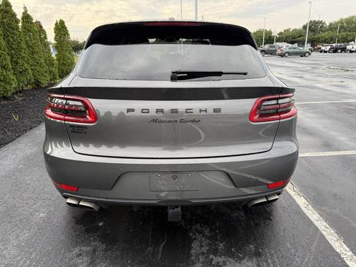 2015 Porsche Macan Turbo
