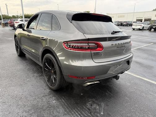 2015 Porsche Macan Turbo