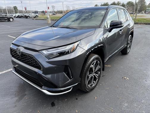 2025 Toyota RAV4 Hybrid SE