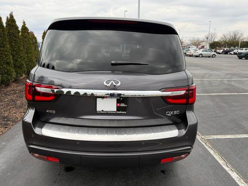 2023 INFINITI QX80 SENSORY AWD