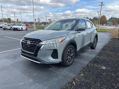 2023 Nissan Kicks SV