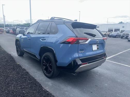 2023 Toyota RAV4 Hybrid SE