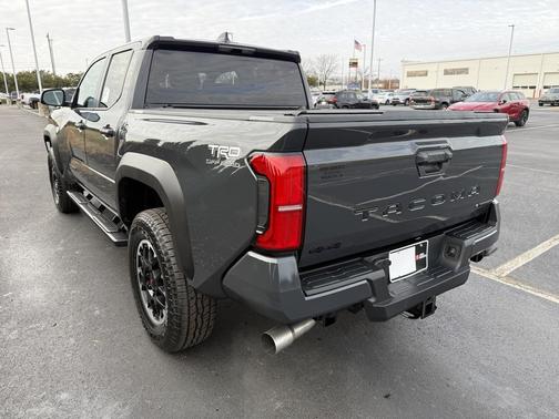 2026 Toyota Tacoma Hybrid TRD Off-Road