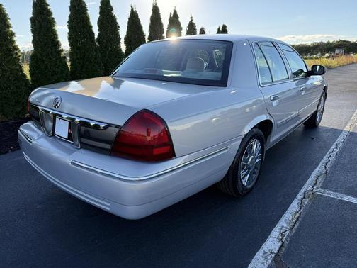 2008 Mercury Grand Marquis GS