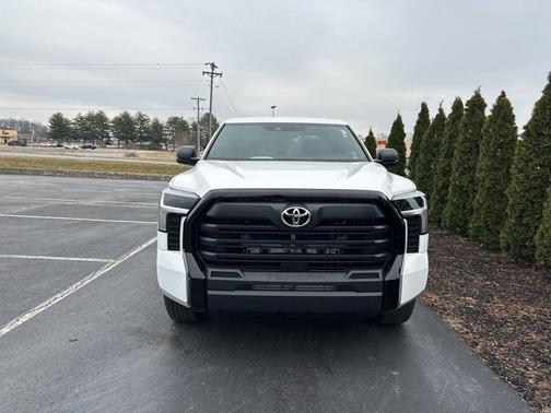 2025 Toyota Tundra SR