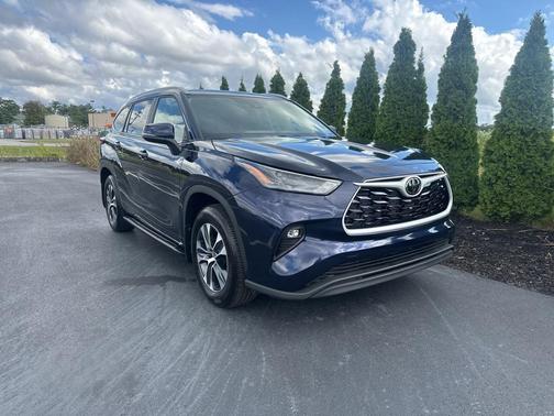2025 Toyota Highlander XLE
