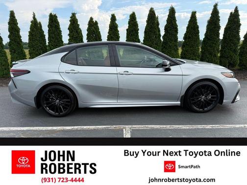 Celestial Silver Metallic/Midnight Black Metallic 2022 Toyota Camry XSE