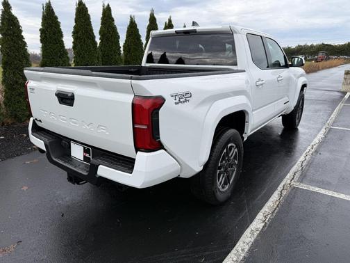 2025 Toyota Tacoma TRD Sport