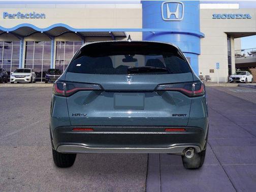 2026 Honda HR-V 2WD Sport