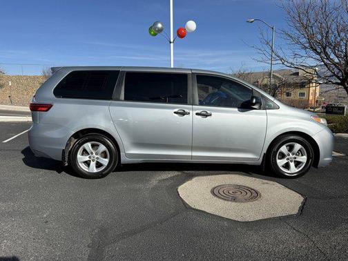 2015 Toyota Sienna L