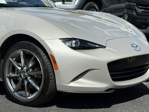 2022 Mazda MX-5 Miata RF Grand Touring