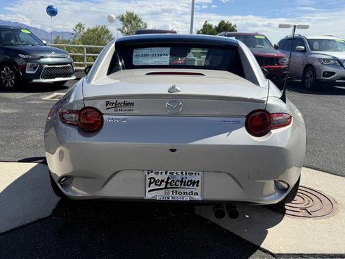 2022 Mazda MX-5 Miata RF Grand Touring
