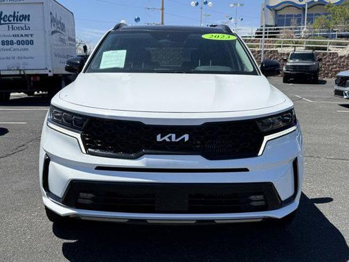 Glacial White Pearl 2023 Kia Sorento SX