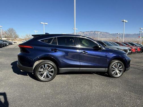 2021 Toyota Venza LE