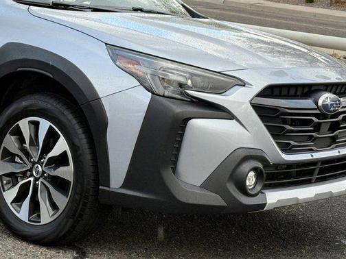 2024 Subaru Outback Touring