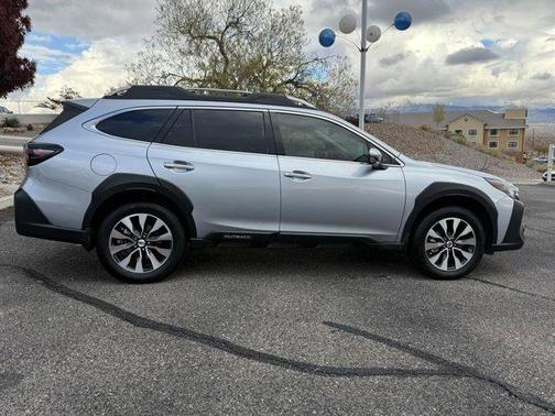 2024 Subaru Outback Touring