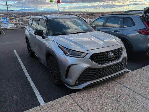 2024 Toyota Highlander XSE