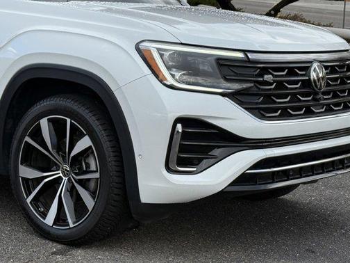 2024 Volkswagen Atlas 2.0T SEL Premium R-Line 4MOTION