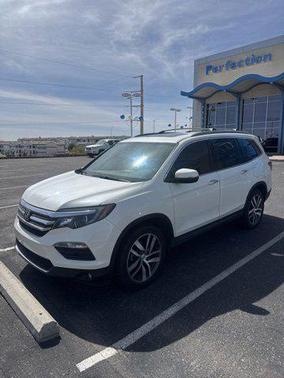 White Diamond Pearl 2017 Honda Pilot Touring