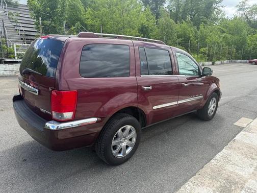 Burgundy 2009 Chrysler Aspen Limited