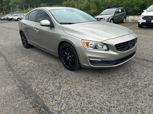 2016 Volvo S60 Inscription T5 Premier