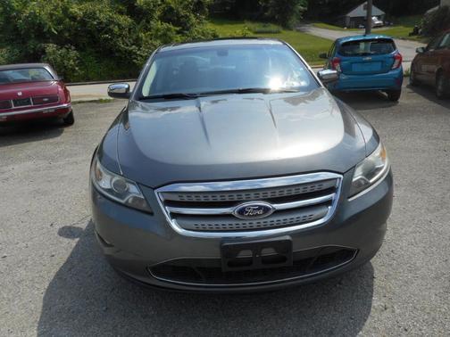 Photo 2 of 14 of 2011 Ford Taurus Limited