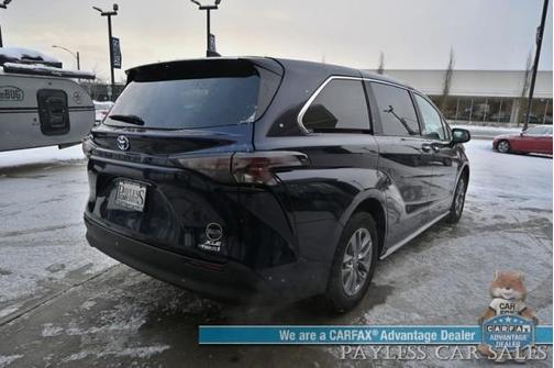 2024 Toyota Sienna XLE