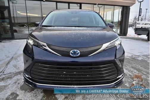 2024 Toyota Sienna XLE