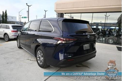 2023 Toyota Sienna XLE