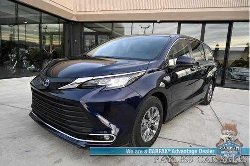 2023 Toyota Sienna XLE