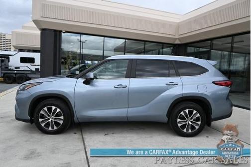 2023 Toyota Highlander XLE/AWD/POWER&HEATED SEATS/SUNROOF/BLIND SPOT&COLL